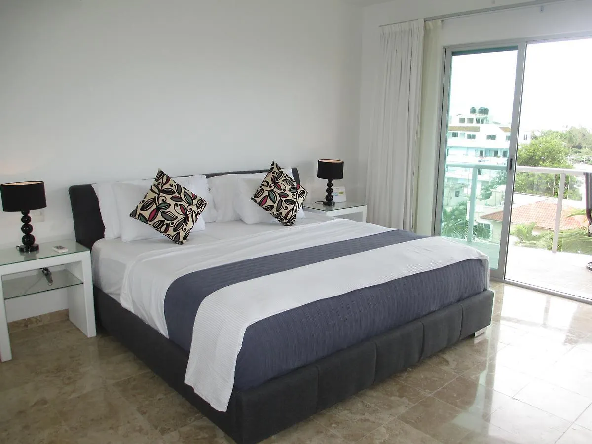 *** מלון דירות פלאייה דל כרמן Coral Suites Ocean View Rooftop מקסיקו