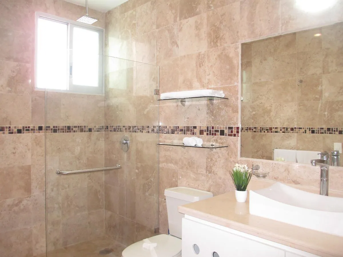 מלון דירות פלאייה דל כרמן Coral Suites Ocean View Rooftop